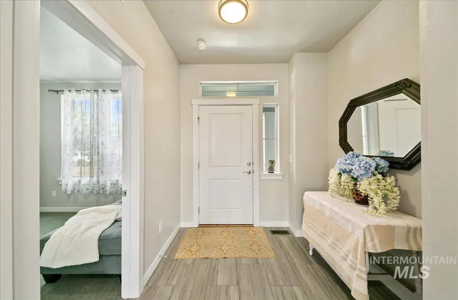 221 E Ensenada Drive, Meridian, ID 83642 - #3