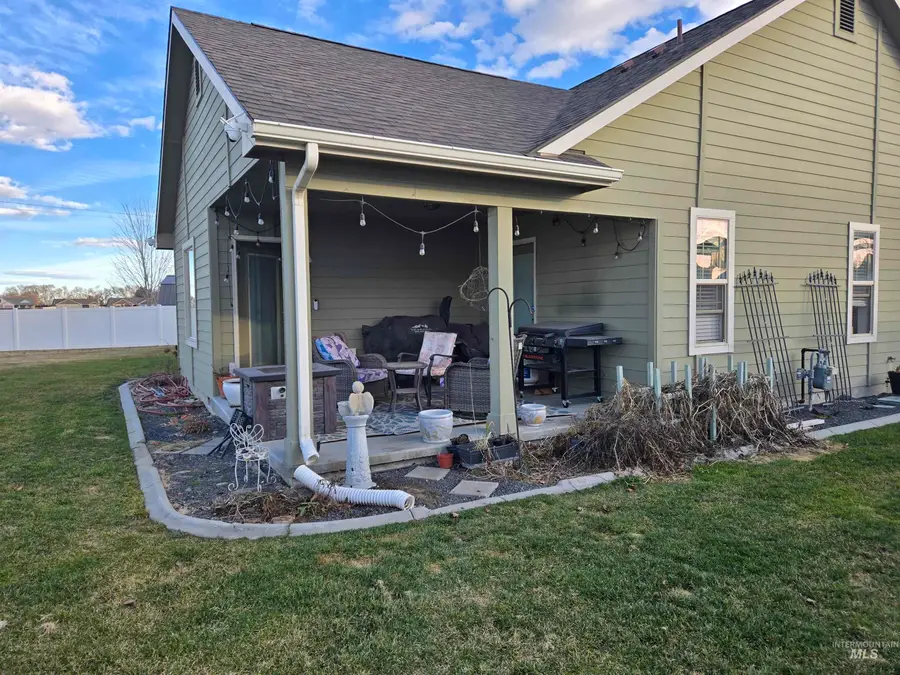 1409 NW 7th Ave, Ontario, OR 97914 - #2