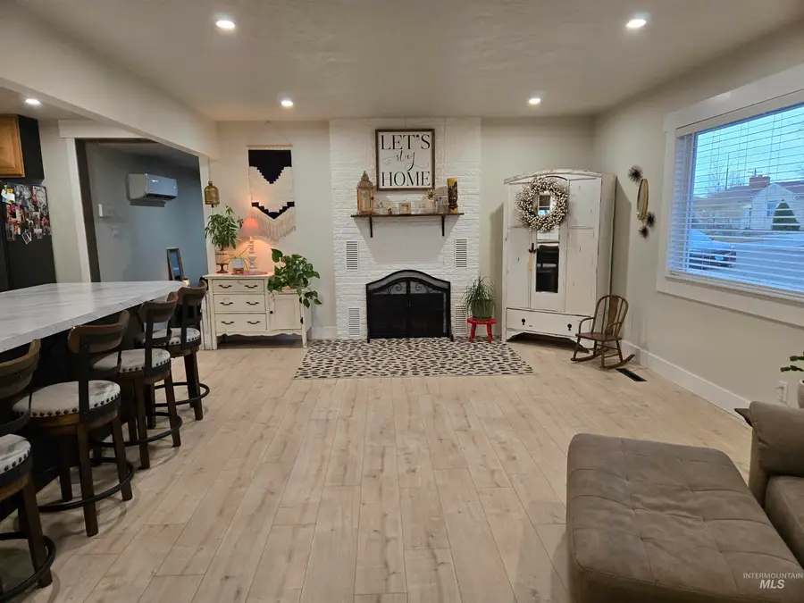 813 Reece Ave, Nyssa, OR 97913 - #3