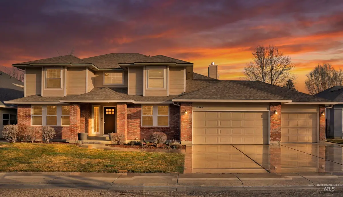 10342 W Hinsdale Ct, Boise, ID 83704 - #1