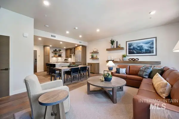 700 Village Drive #306, Donnelly, ID 83615