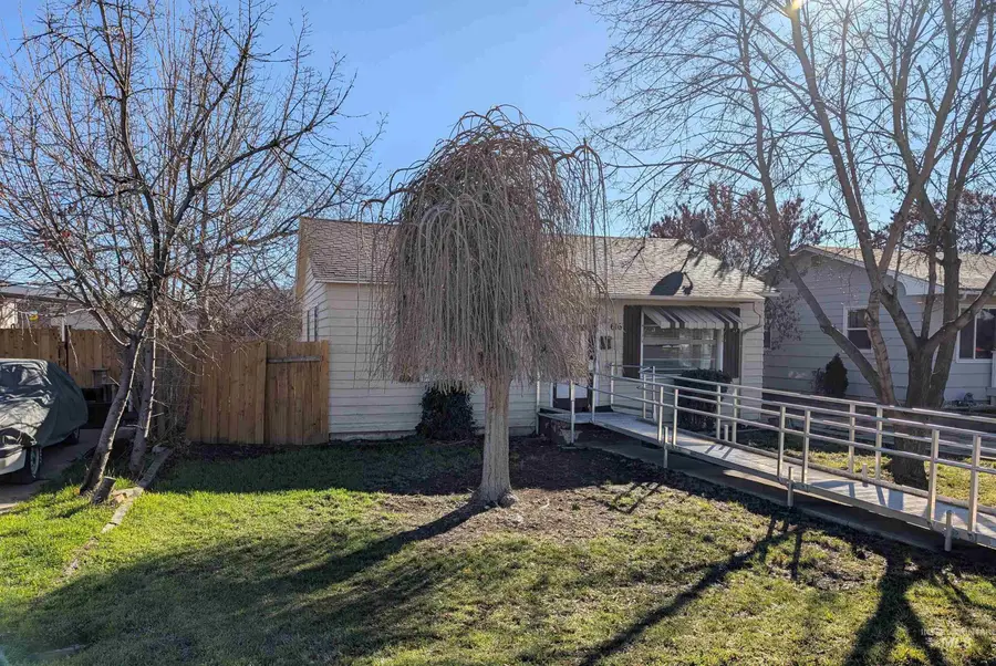 616 S Olive, Nampa, ID 83686 - #3