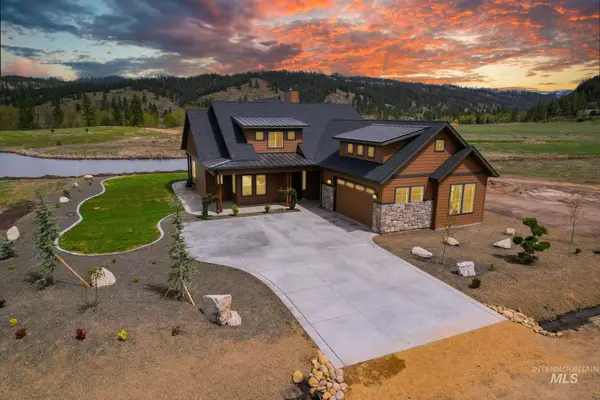 38 Singing Springs Way, Garden Valley, ID 83622