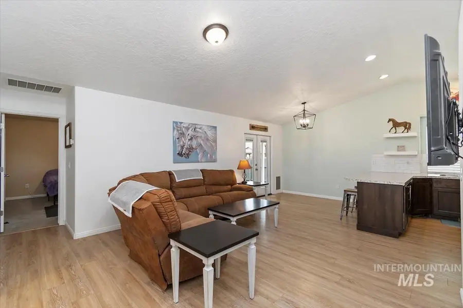 810 Sioux Ave, Emmett, ID 83617 - #2