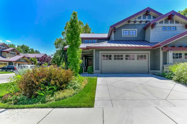 3646 N Ambergina Lane, Boise, ID 83703