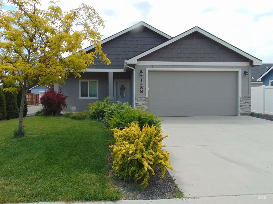 1488 W Idaho Ave., Ontario, OR 97914 - #3