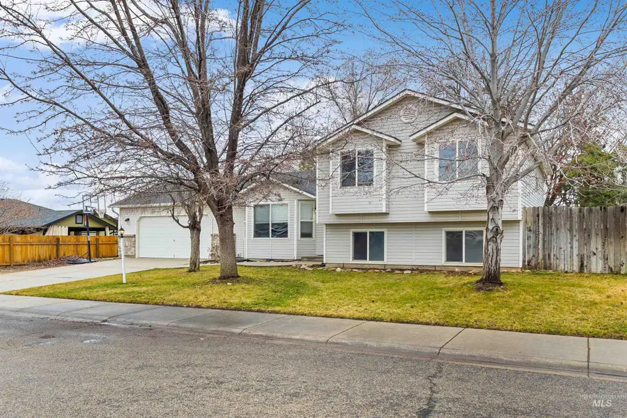 814 S Redhead Ave, Meridian, ID 83642 - #2