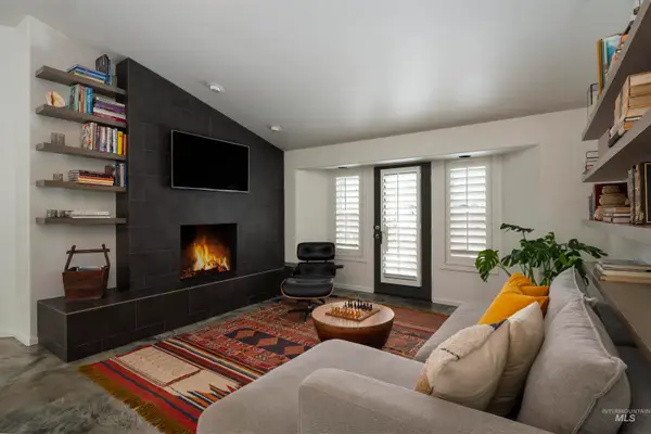 114 Empty Saddle Trl, Hailey, ID 83333