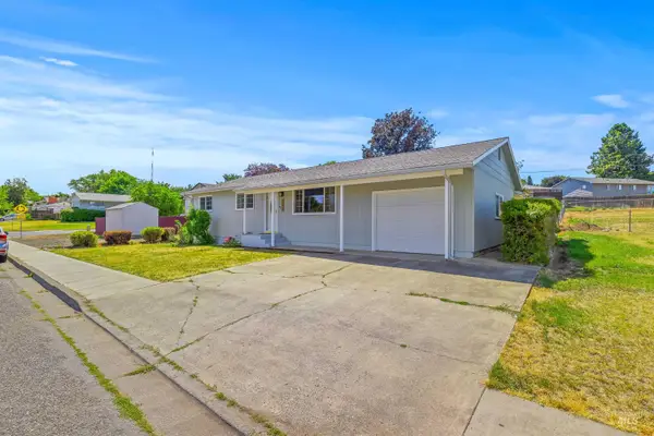 1220 18th Avenue, Lewiston, ID 83501