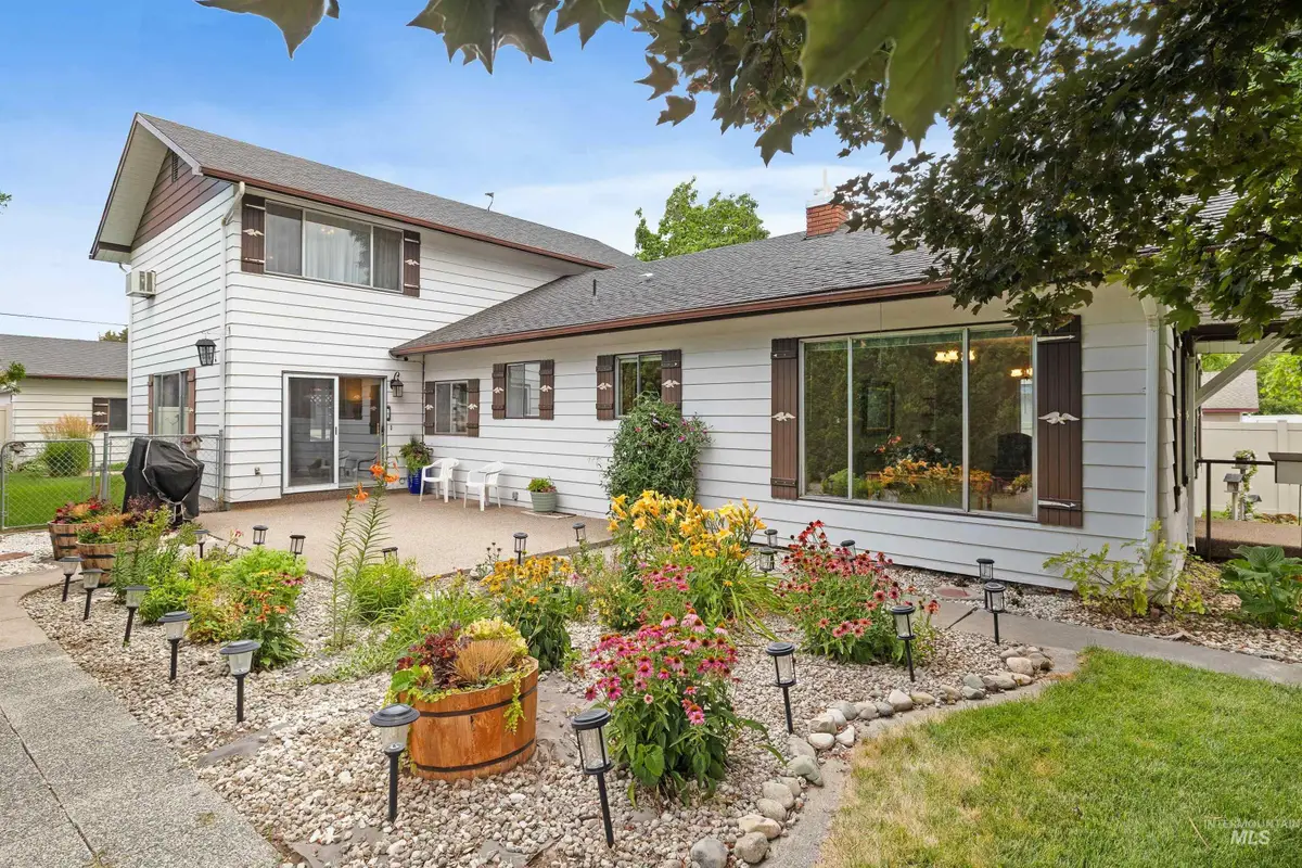 421 E Ave E, Jerome, ID 83338 - #1