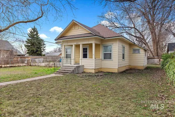 1805 S 3rd Street, Nampa, ID 83651