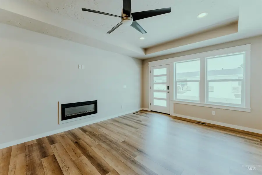 1218 Phillips Circle, Ontario, OR 97914 - #3