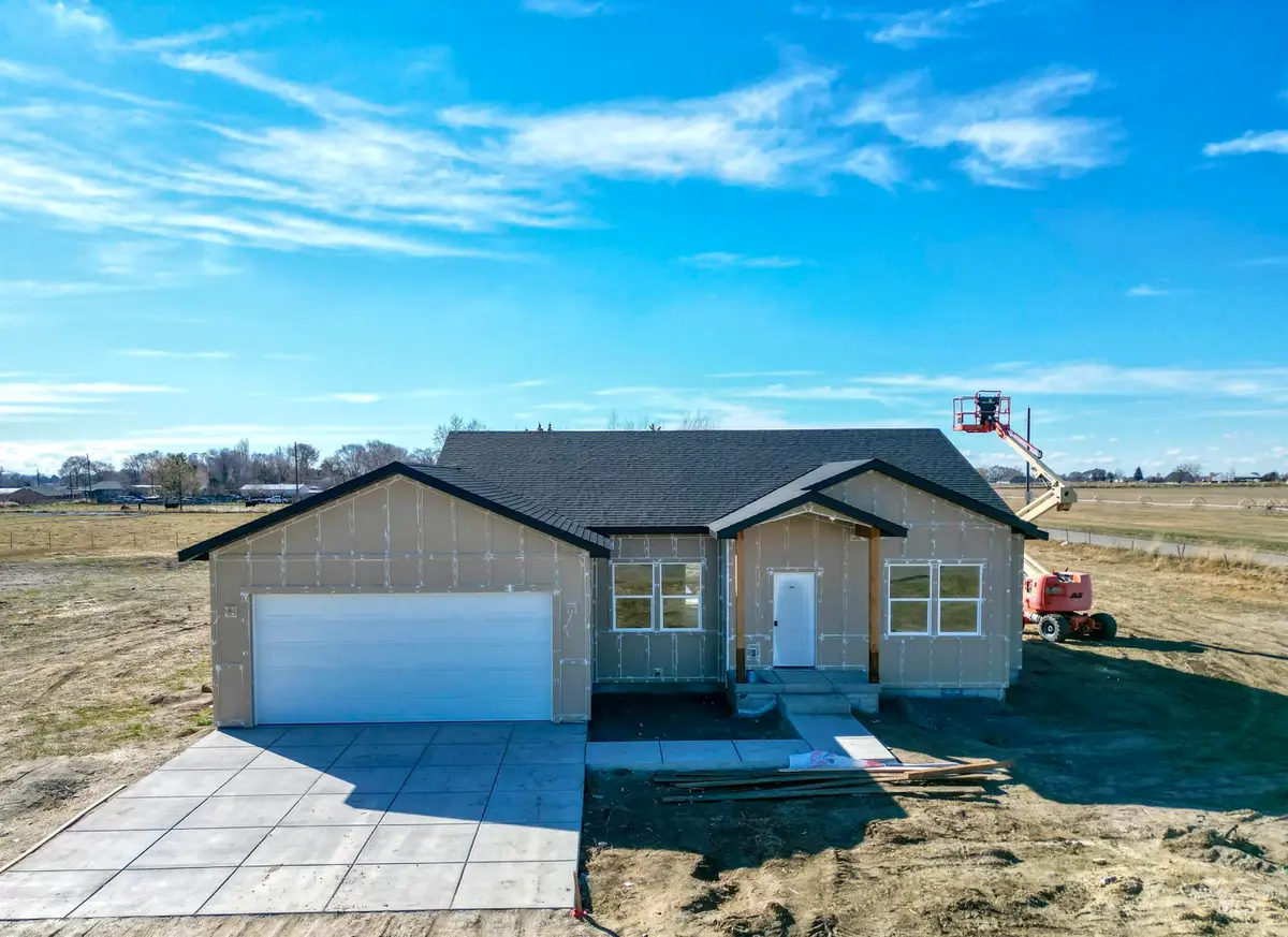 327 S 100 W, Rupert, ID 83350 - #1