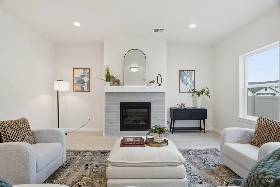 7663 E Meriwether Dr, Nampa, ID 83687 - #2