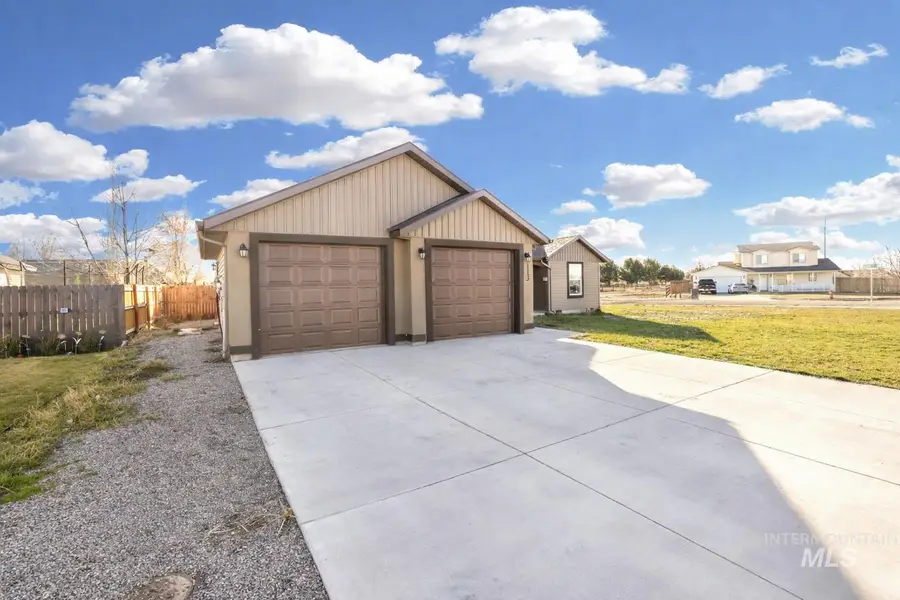 113 Riverview Drive, Shoshone, ID 83352 - #2
