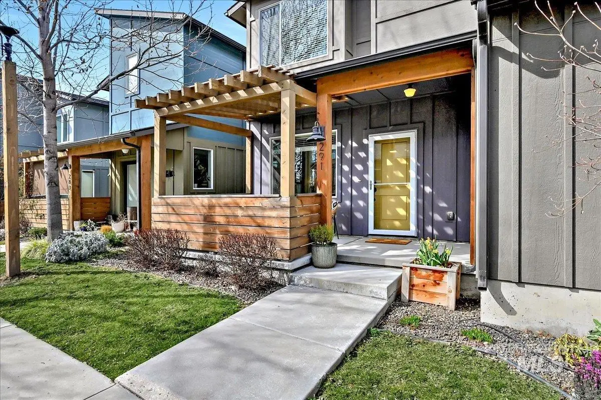 291 E Thurman Mill Lane, Garden City, ID 83714 - #1