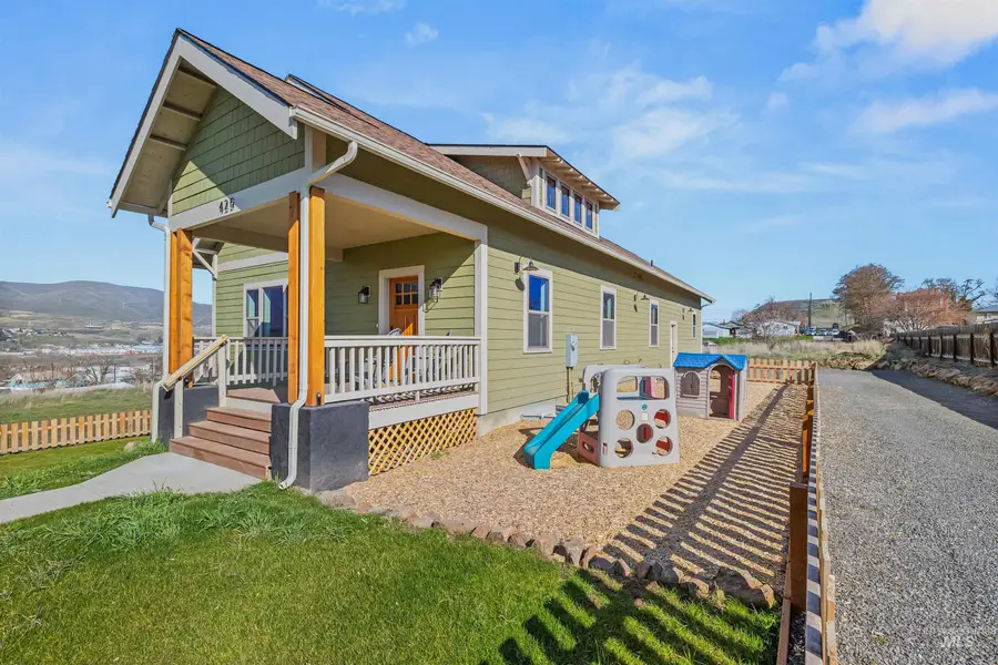 425 27th St, Lewiston, ID 83501 - #3