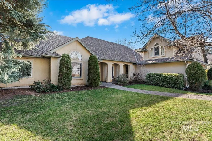 9041 W Woodglade Ln, Garden City, ID 83714 - #3