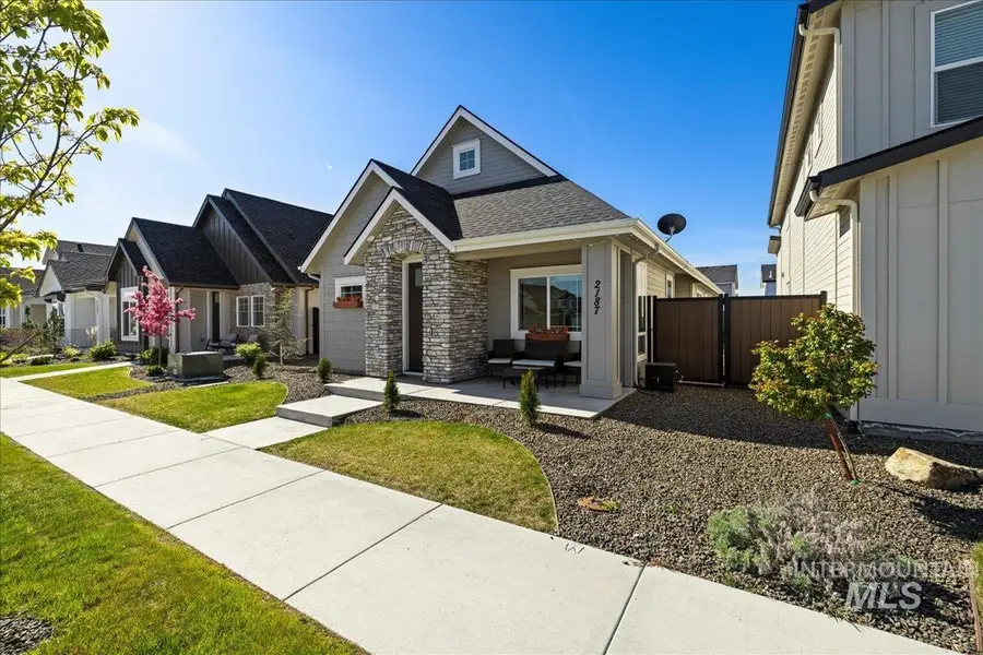 2187 E Hidcote St, Meridian, ID 83642 - #3