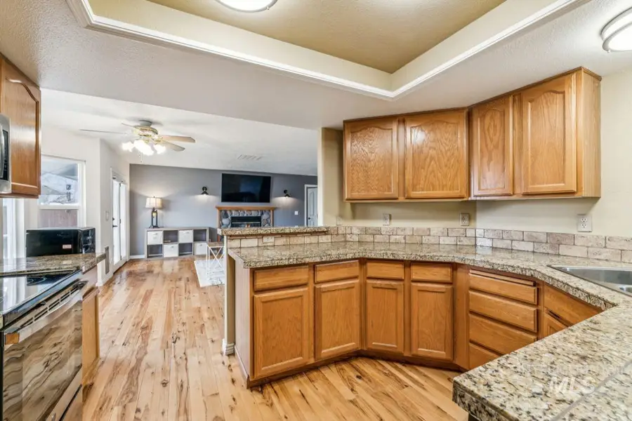 6803 W Russett St, Boise, ID 83704 - #3