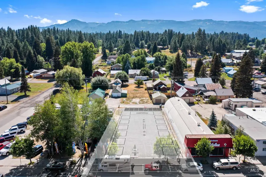 119 S Main Street, Cascade, ID 83611 - #2