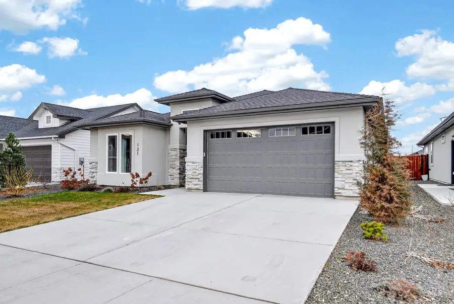 121 S Ziklag Ave, Kuna, ID 83634 - #2