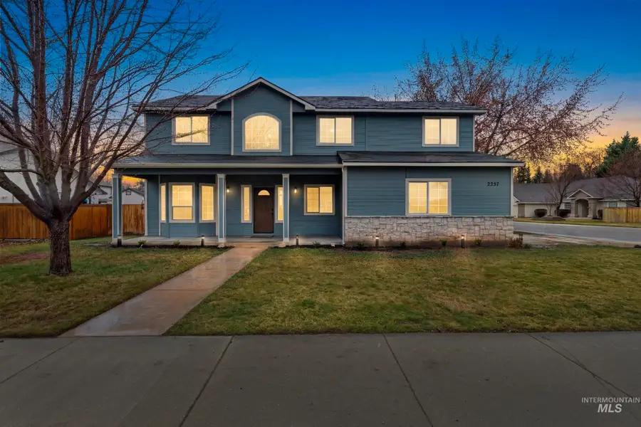 2257 W Pebblestone St, Meridian, ID 83646 - #2