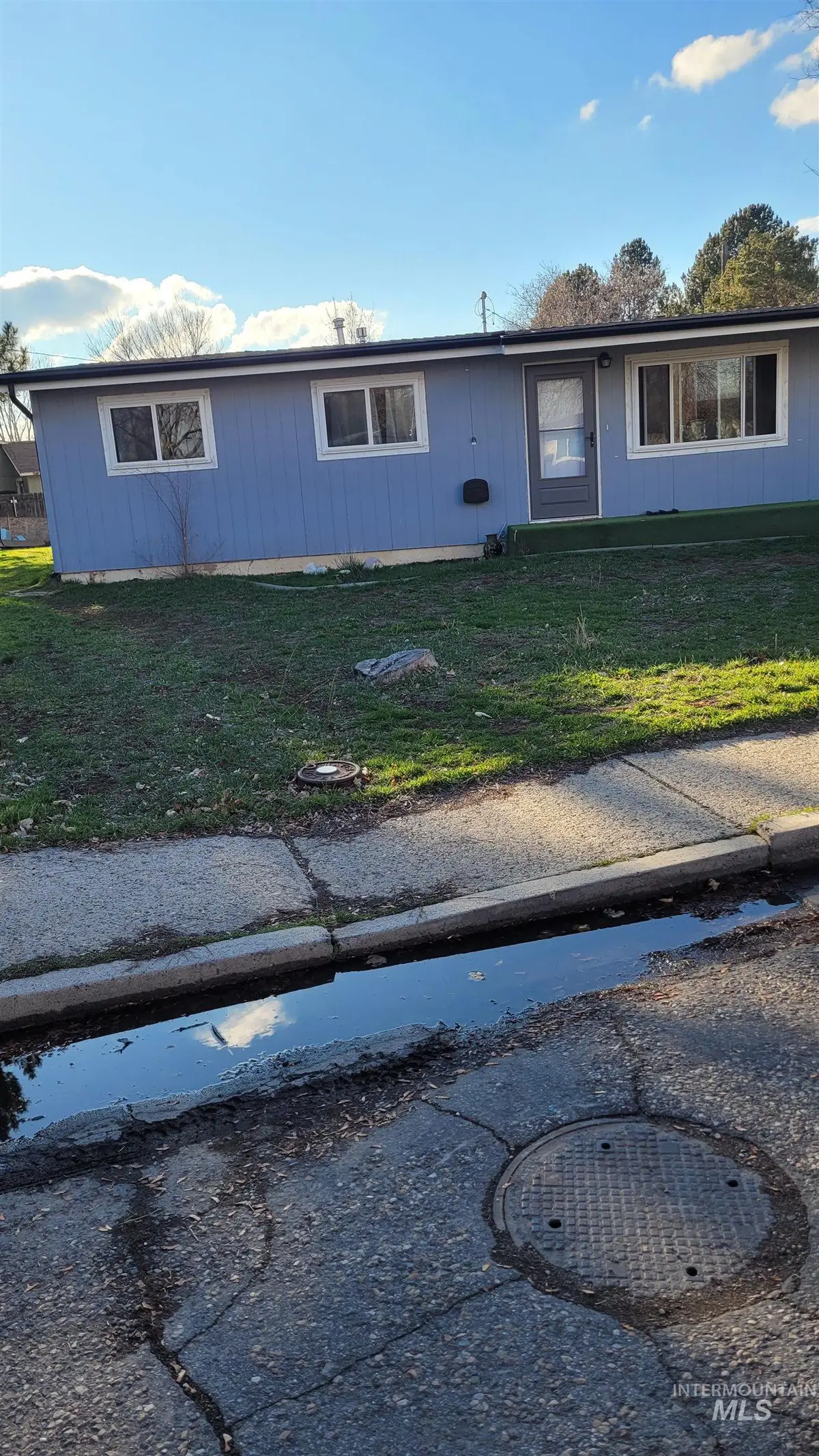 413 N 4th W, Mountain Home, ID 83647 - #1