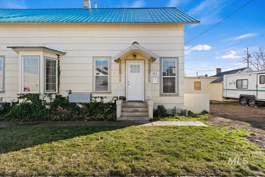 201 W 1st Street, Emmett, ID 83617 - #2