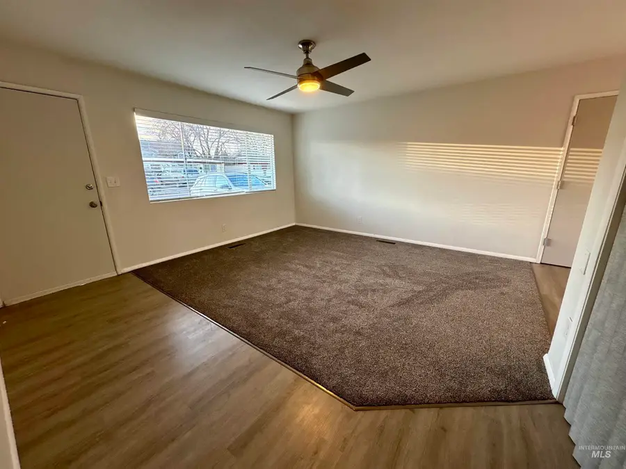 685 S 12th E, Mountain Home, ID 83647 - #3