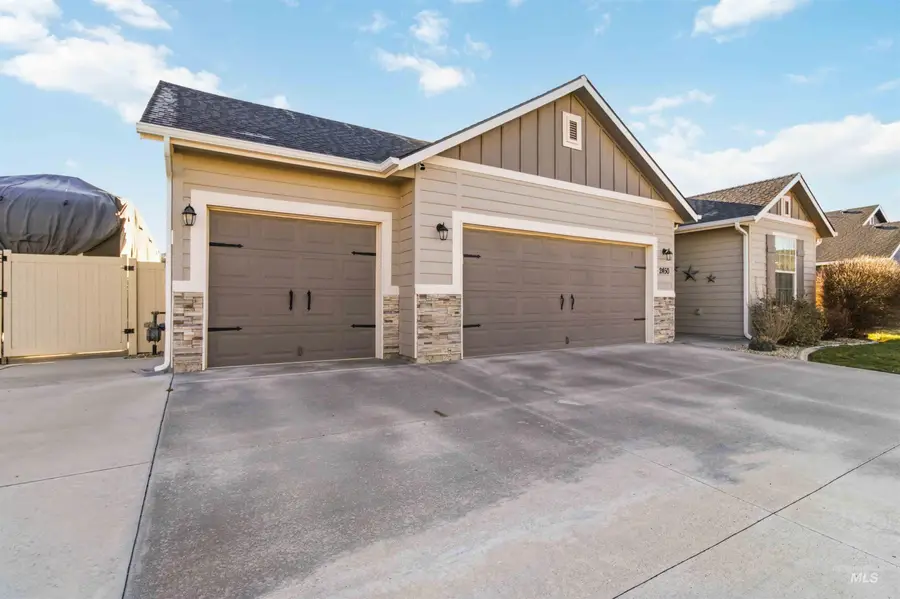 2450 N Iditarod Way, Kuna, ID 83634 - #2