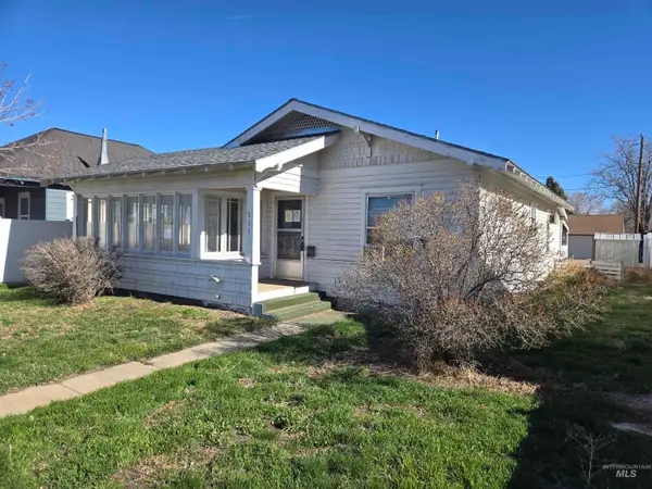 711 E 2nd Ave, Twin Falls, ID 83301