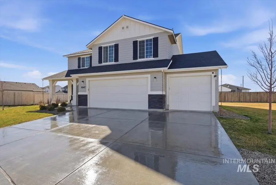 1047 SW Sparrow Pl, Mountain Home, ID 83647 - #3