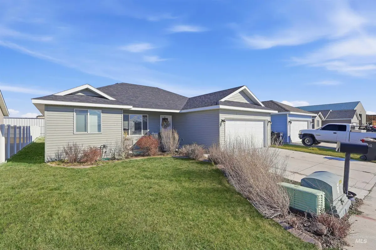 359 Miller Ave, Burley, ID 83318 - #1