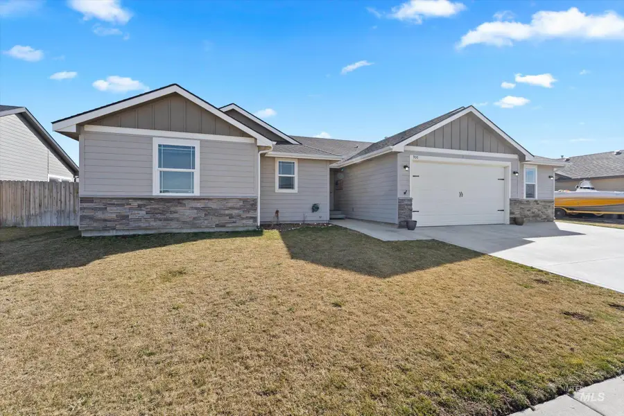 900 SW Camille Dr, Mountain Home, ID 83647 - #3