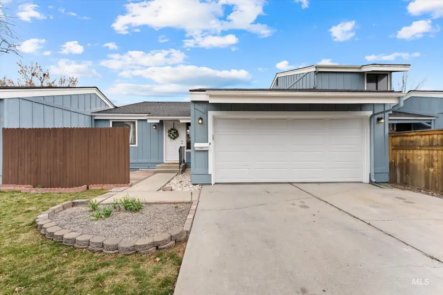 2490 N Westminster Ln, Boise, ID 83704 - #3