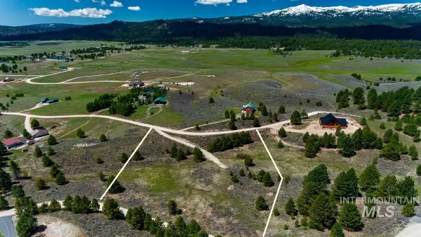 10342 Gamann Drive, Cascade, ID 83611