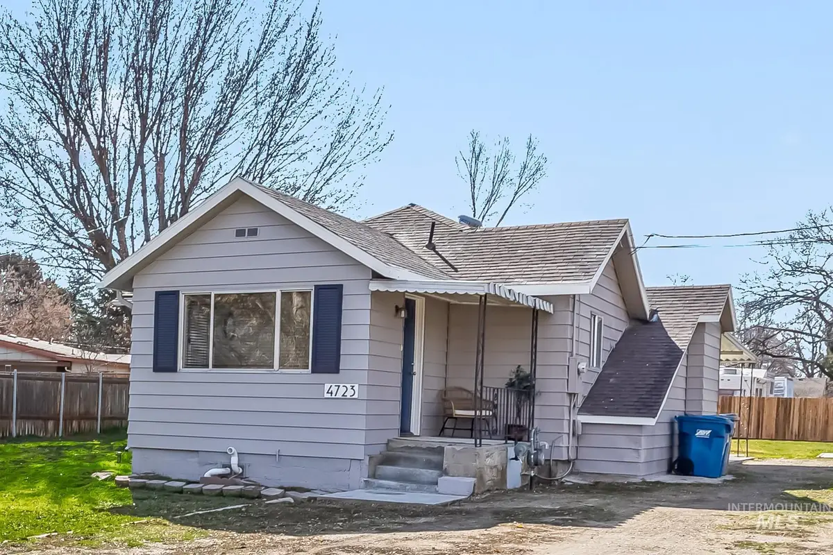 4723 W Morris Hill Rd, Boise, ID 83706 - #1