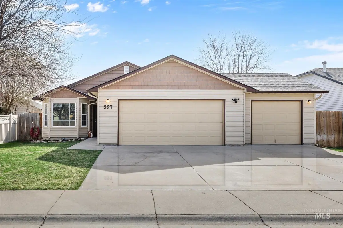 597 E Great Bear St, Kuna, ID 83634 - #1