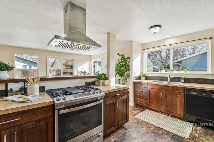 7124 W Lamplighter St, Boise, ID 83714 - #3