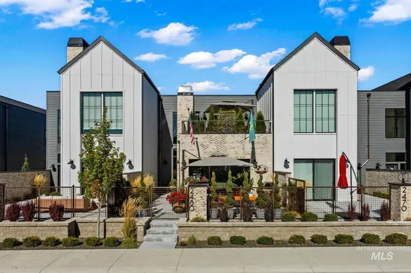 2480 W Iron Coop Street, Eagle, ID 83616