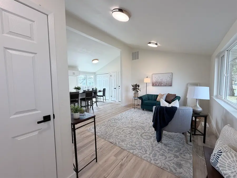 215 E 14th North, Mountain Home, ID 83647 - #3
