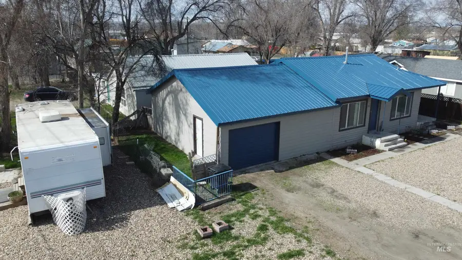 705 N 2nd Street, Nyssa, OR 97913 - #3