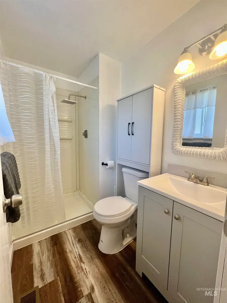 510 Laurel Dr, Mountain Home, ID 83647 - #3