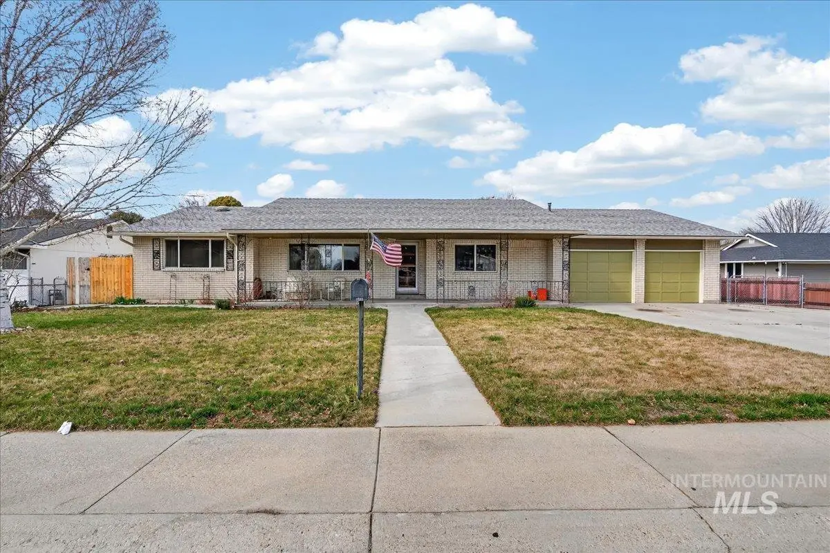 1933 N Blossom Pl,, Meridian, ID 83646 - #1