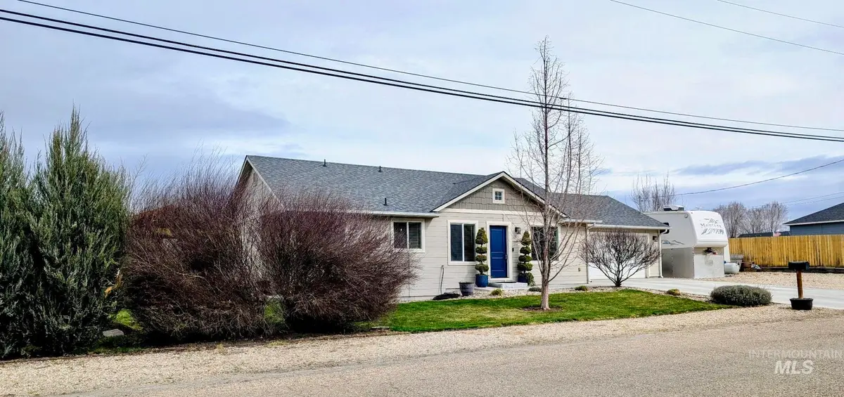 1518 E Florida Ave, Nampa, ID 83686 - #1