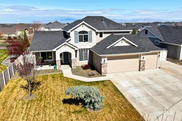 886 E Bay Owl Dr, Kuna, ID 83634