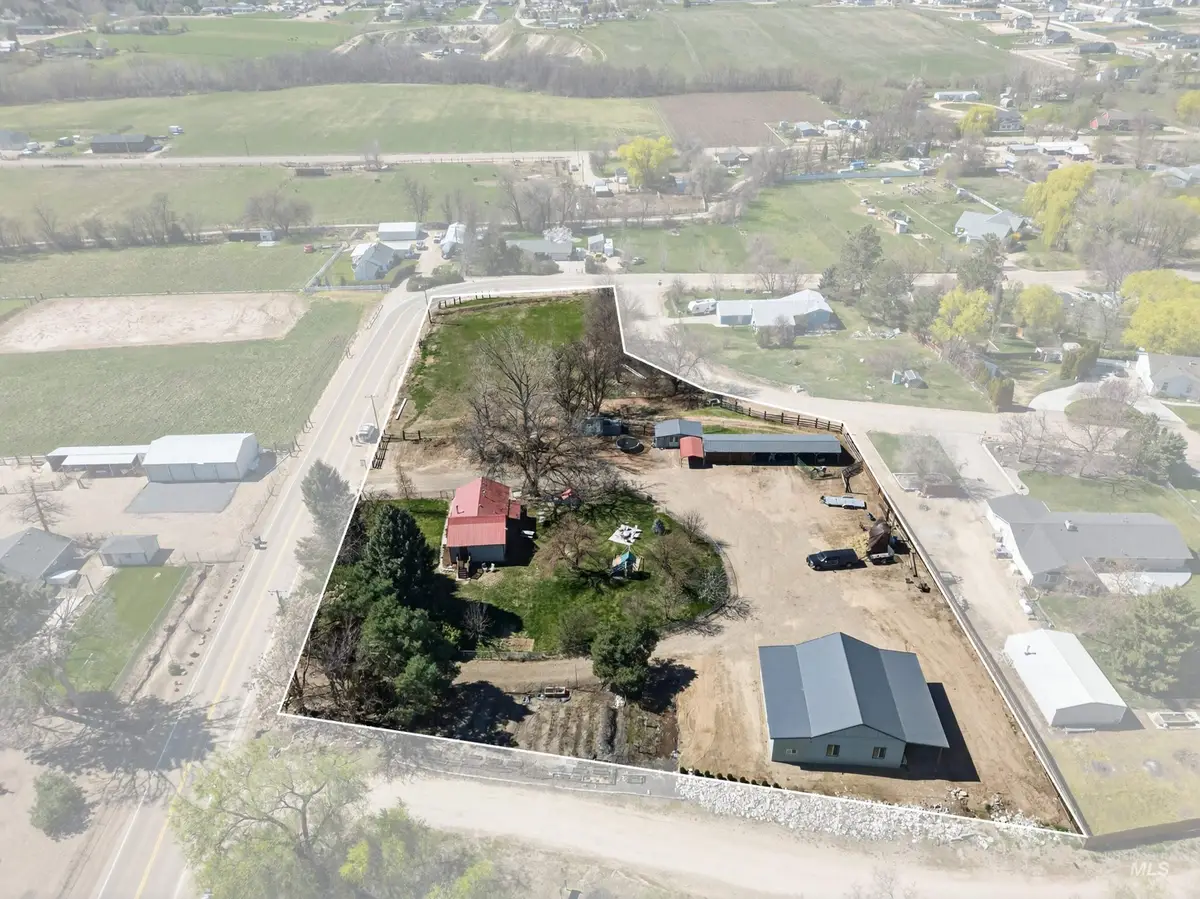 23466 Freezeout Rd, Caldwell, ID 83607 - #1