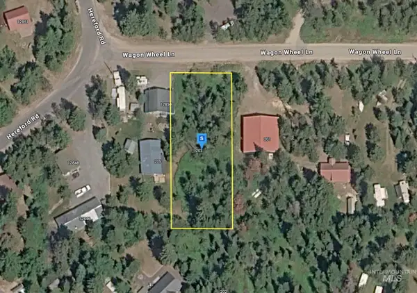 203 Wagon Wheel Ln, Donnelly, ID 83615
