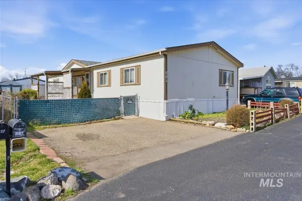 521 River Valley St., Nampa, ID 83687